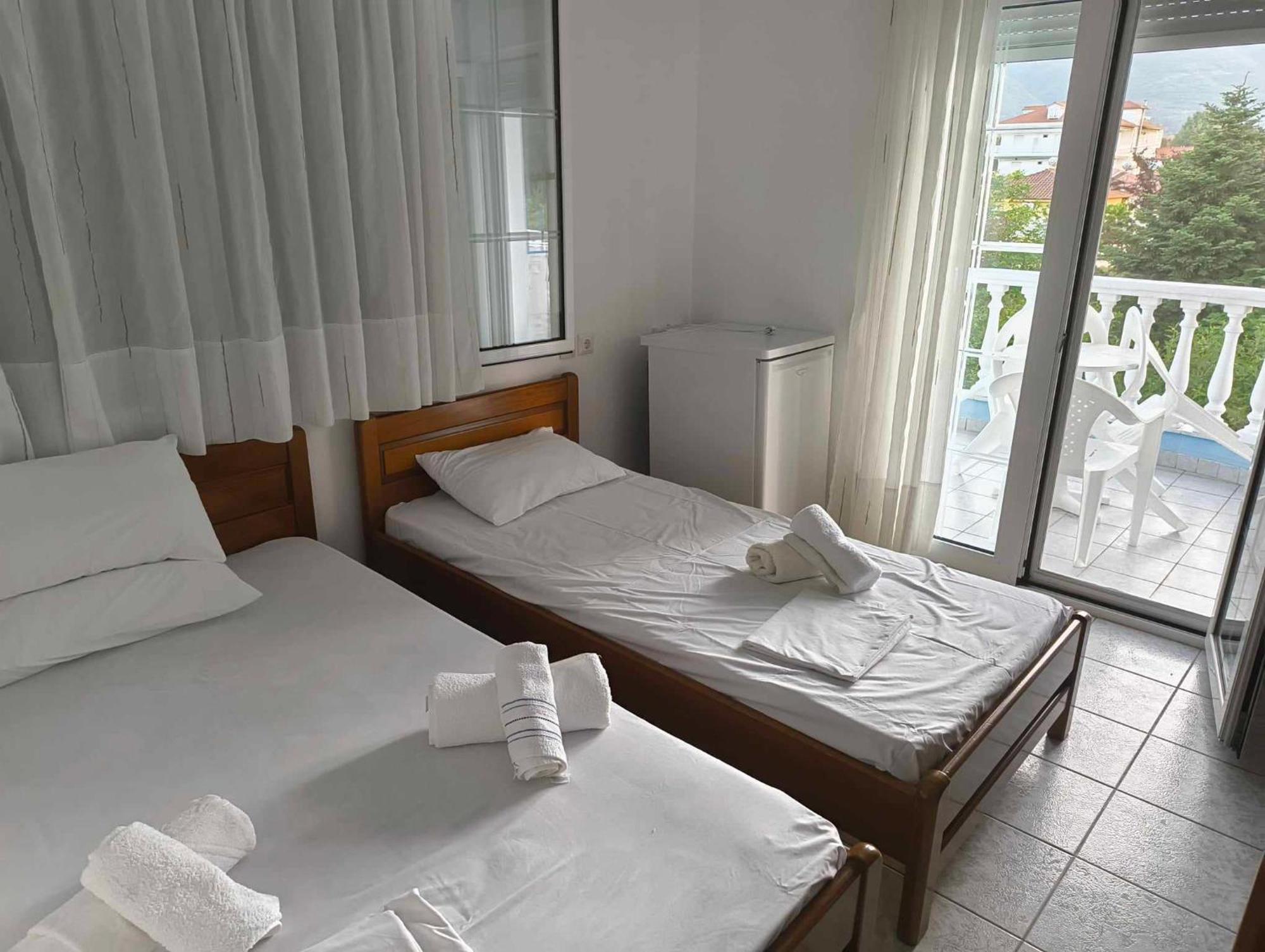 Plexidas Apartments Paralía Skotínis Εξωτερικό φωτογραφία